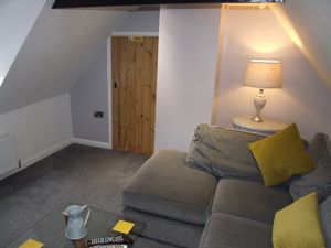 Lounge- click for photo gallery